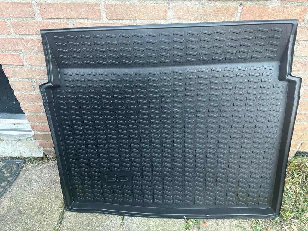 Originele Audi Q3 Kofferbakmat - Zo goed als nieuw, Ophalen of Verzenden, Zo goed als nieuw