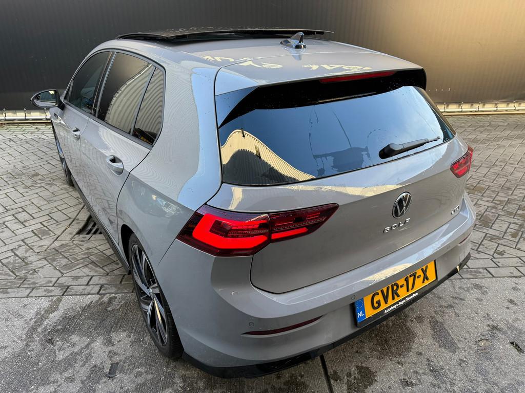 Volkswagen GOLF 1.5 eTSI R-Line Pano IQlights Carplay Sfeer, Auto's, Stof, 4 cilinders, 150 pk, Adaptive Cruise Control