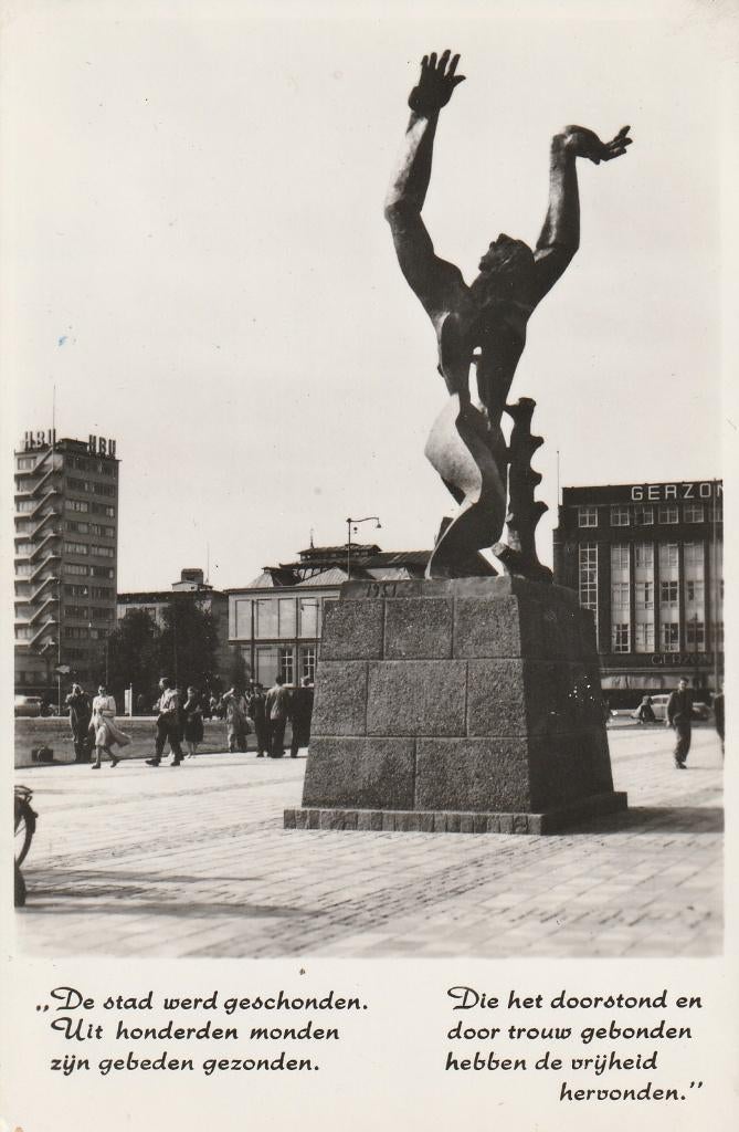 Rotterdam - Beeld "Verwoeste Stad", Verzamelen, Ansichtkaarten | Nederland, Ophalen of Verzenden, 1940 tot 1960, Ongelopen, Zuid-Holland