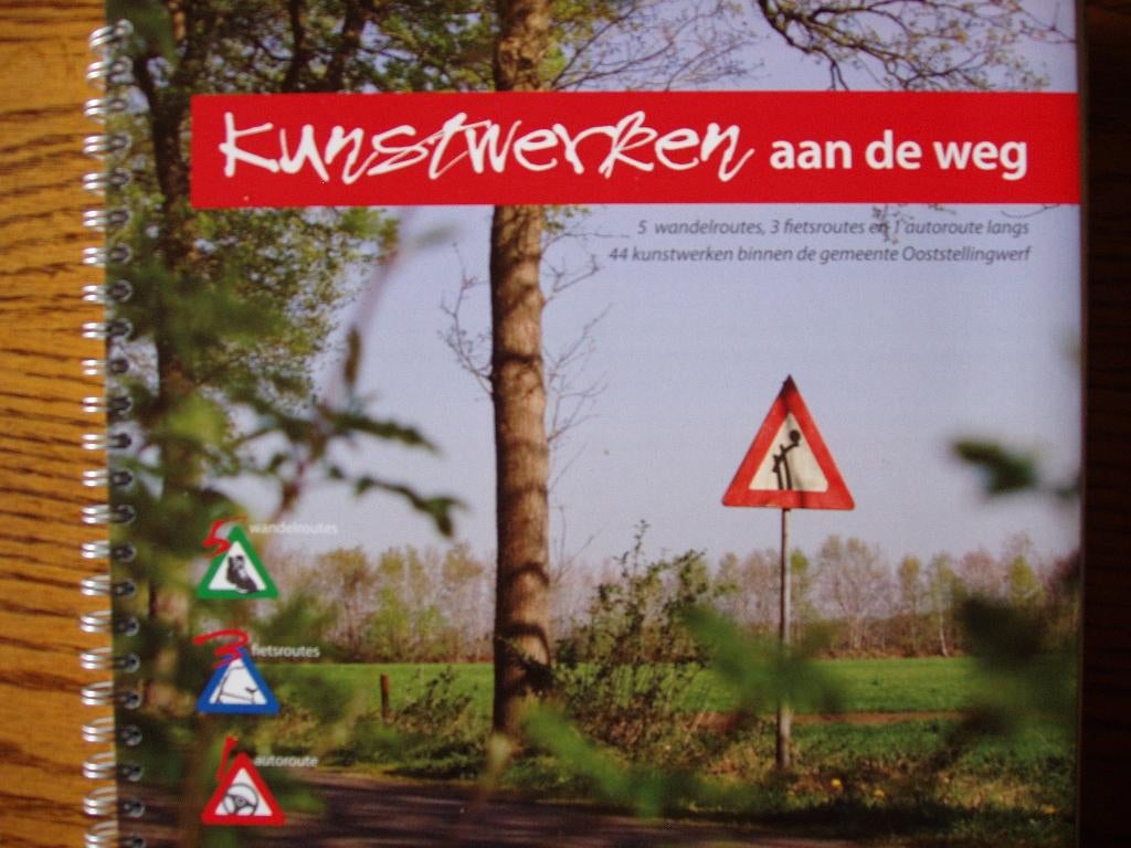 Kunstwerken aan de weg. K Berkenbosch. Ooststellingwerf., Boeken, K Berkenbosch, Ophalen of Verzenden, Zo goed als nieuw, Overige onderwerpen