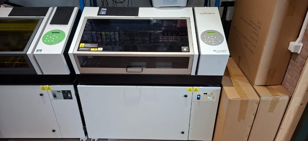 Uv flatbed printers Roland UV Lef200 / Lef2-200, Computers en Software, Printers, Ophalen, Gebruikt, Kleur printen, Overige technieken