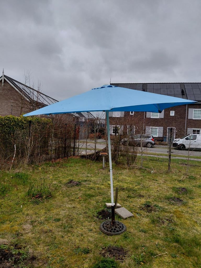Parasol aangeboden., Ophalen of Verzenden, Gebruikt, Zweefparasol