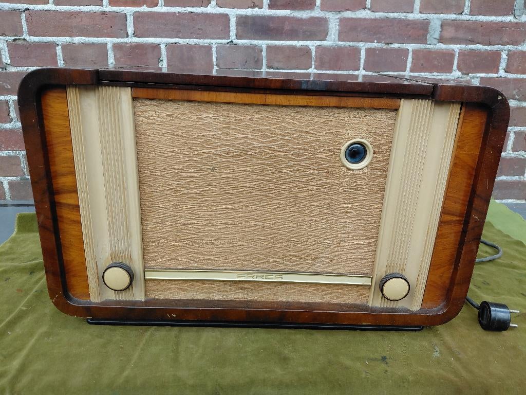 Oude lampen radio, Erres KY487., Ophalen of Verzenden