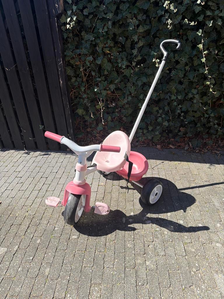 Smoby kinderfietsje driewieler, Ophalen, Zo goed als nieuw, Duwstang