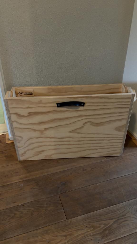 Babywoods Opklapbare Wandcommode & Wandbureau in 1, 50 tot 70 cm, Zo goed als nieuw, 75 tot 100 cm, Ophalen