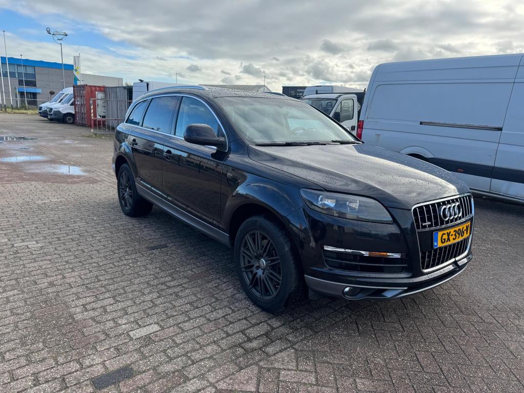 Audi Q7 3.0 TDI quattro 7 PERSON ENGINE MAKE NOISE !, Auto's, Audi, Automaat, Euro 5, 7 stoelen, Zwart