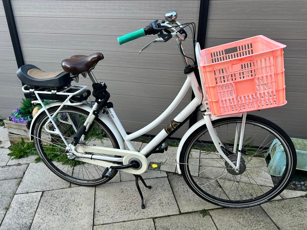 Elektrische fiets met krat en achterzitje, Fietsen en Brommers, Elektrische fietsen, Ophalen, Sparta, Gebruikt, 51 tot 55 cm