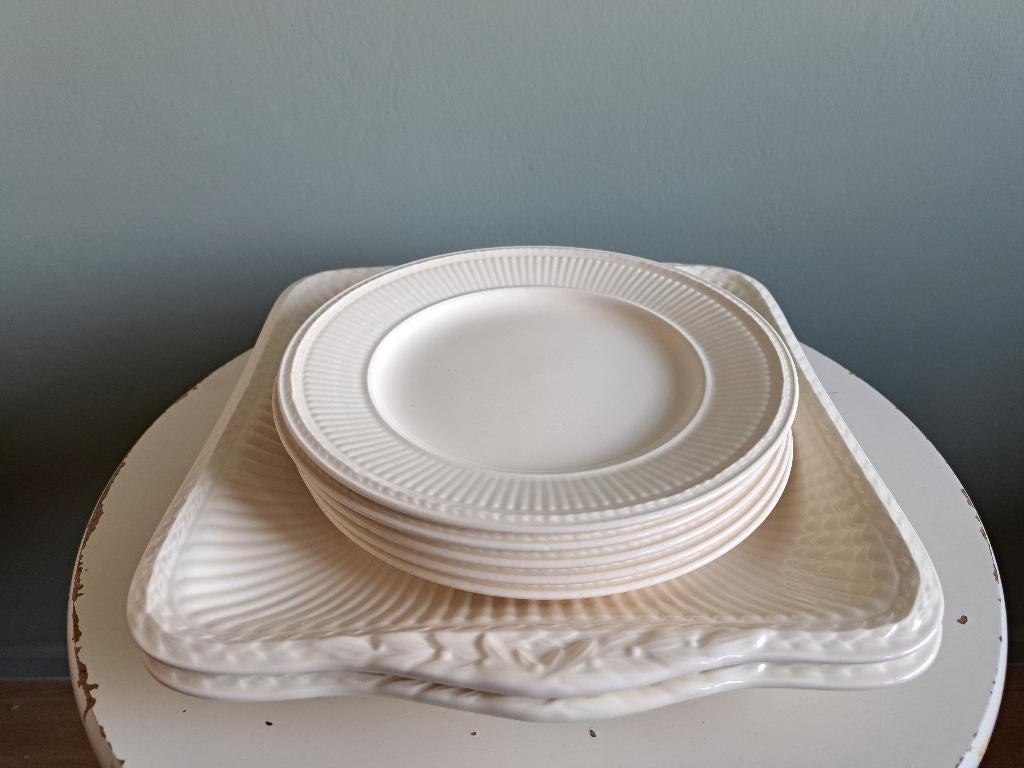 Wedgwood Edme gebakstel schaal 23cm & bordjes 16cm, Ophalen, Zo goed als nieuw, Bord(en), Wedgwood