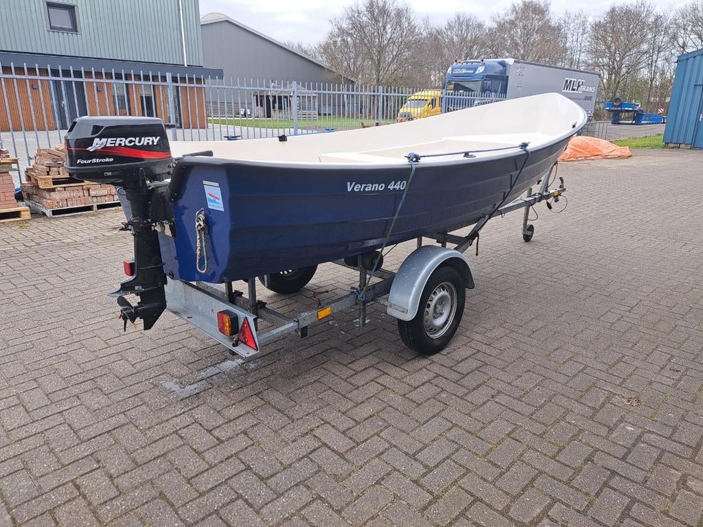 Visboot Tourboot Verano 440 met Mercury 5pk, Ophalen, Tot 10 pk, Zo goed als nieuw, 3 tot 6 meter