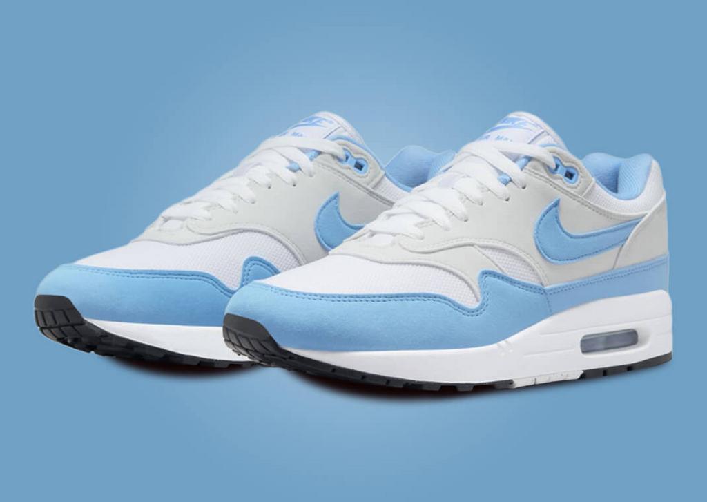 Nike Air Max 1 University Blue 44,5 (patta powerwall 95 90), Kleding | Heren, Schoenen, Nike air max, Blauw, Nieuw, Ophalen of Verzenden