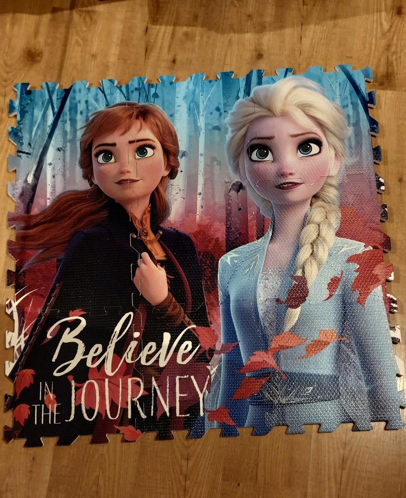 Vloerpuzzel Anna en Elsa, Ophalen, Zo goed als nieuw