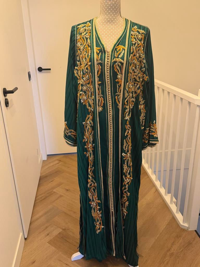 Elegante Dames Kimono met Gouden Borduurwerk, Maat 38/40 (M), Nieuw, Ophalen of Verzenden, Onder de knie