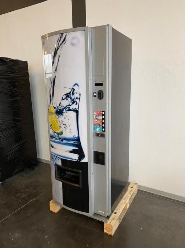 Vendo 5 selecties drankautomaat | Vendingmachine refurbished, Ophalen, Gebruikt, Vending Master, Info@vendingmaster.nl