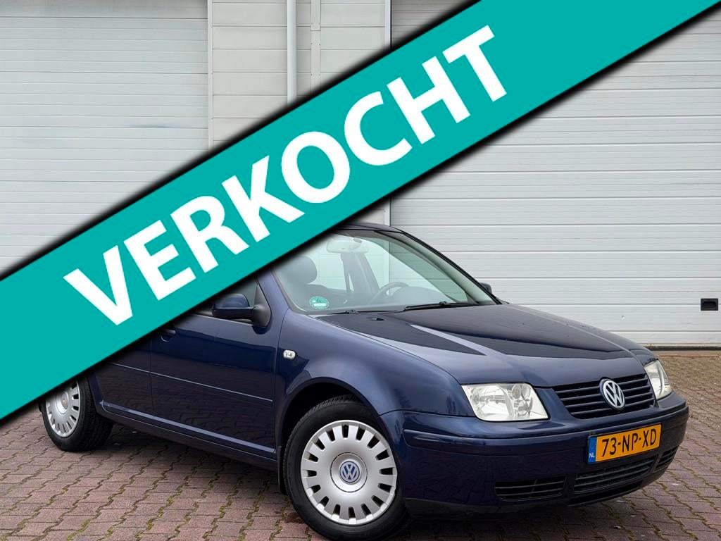 Volkswagen Bora 1.6 – Airco – Rijdt goed – APK, Gebruikt, Bora, 4 cilinders, Blauw