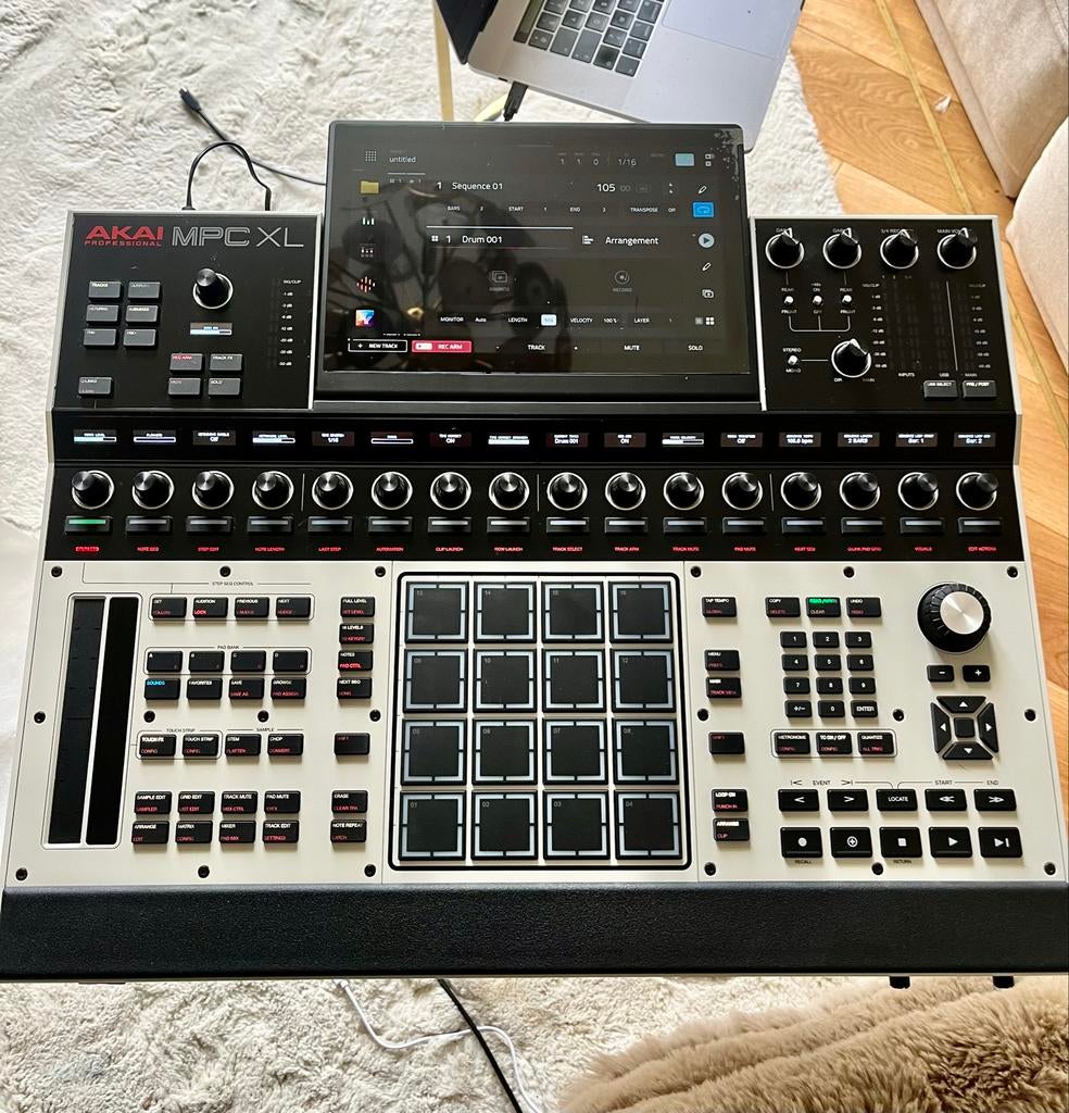 AKAI MPC XL - Professionele Music Production Center, Overige aantallen, Zo goed als nieuw, Met midi-aansluiting, Ophalen