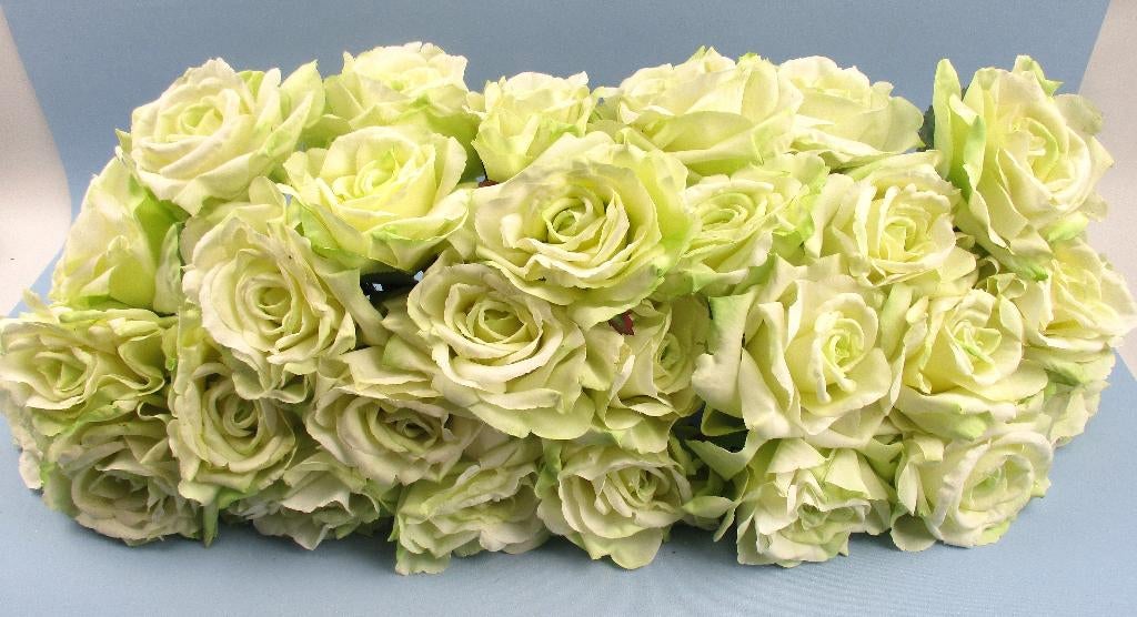 Zijden bloemen Avalanche rozen 28 stuks, Ophalen of Verzenden, Zo goed als nieuw, Binnen