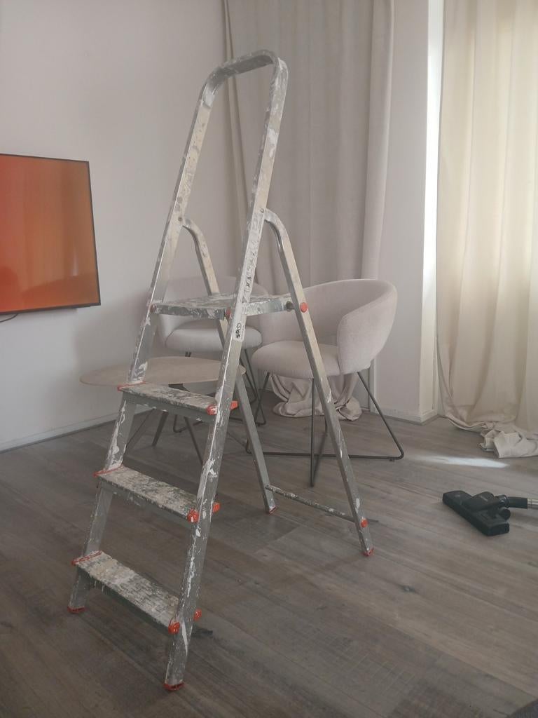 Gebruikte ladder, ideaal voor klusjes in en om het huis, Ophalen, Gebruikt, Ladder, Minder dan 2 meter