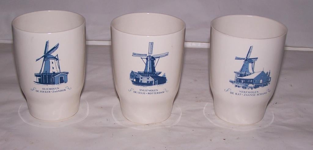 3 vintage Villeroy&Boch molenbekers. Nieuwstaat., Keramiek, Ophalen of Verzenden, Zo goed als nieuw, Overige stijlen