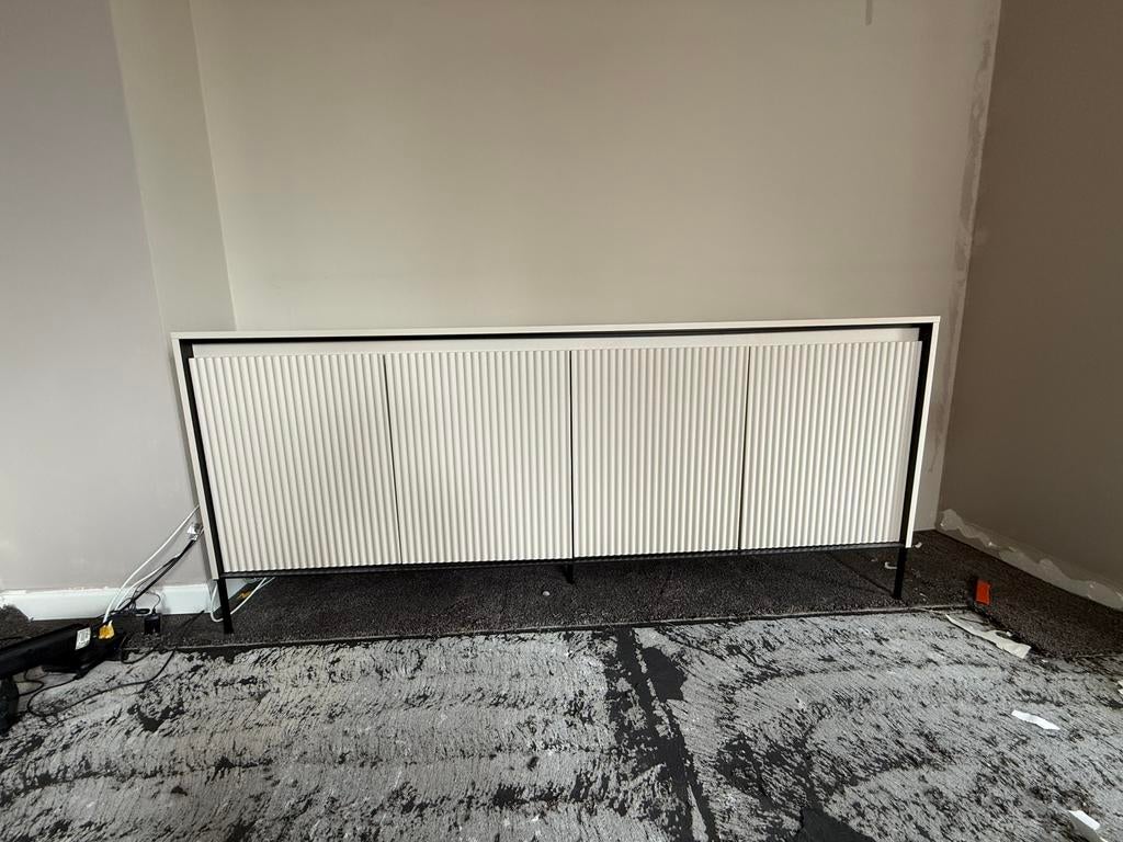 Mooie beige kast, Ophalen, Zo goed als nieuw