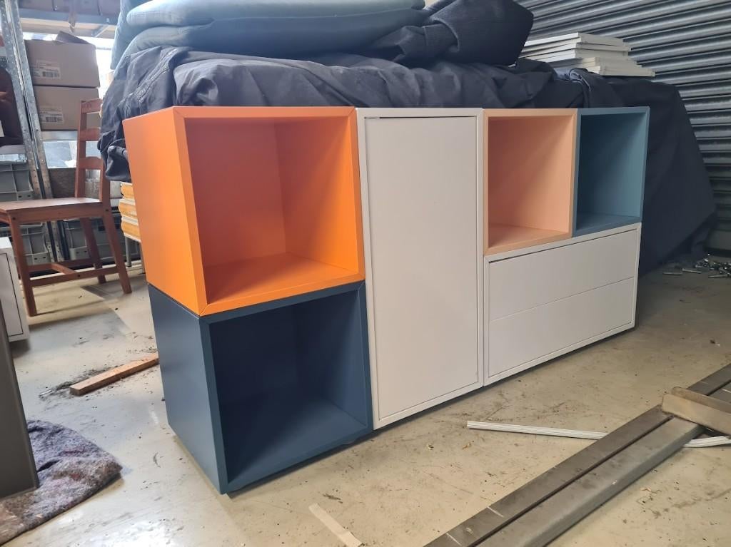 Ikea eket systeem, Ophalen, Met deur(en), Zo goed als nieuw, Minder dan 150 cm