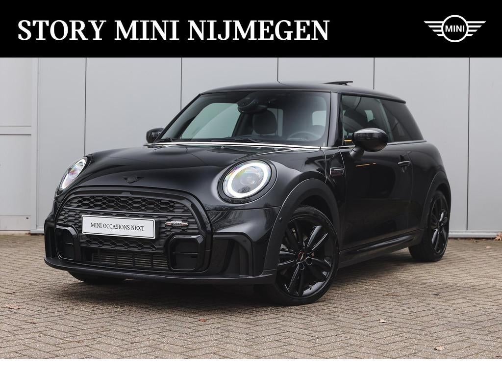 MINI Cooper John Cooper Works Automaat / Panoramadak / Sport, 12 maanden, 136 pk, Gebruikt, 4 stoelen