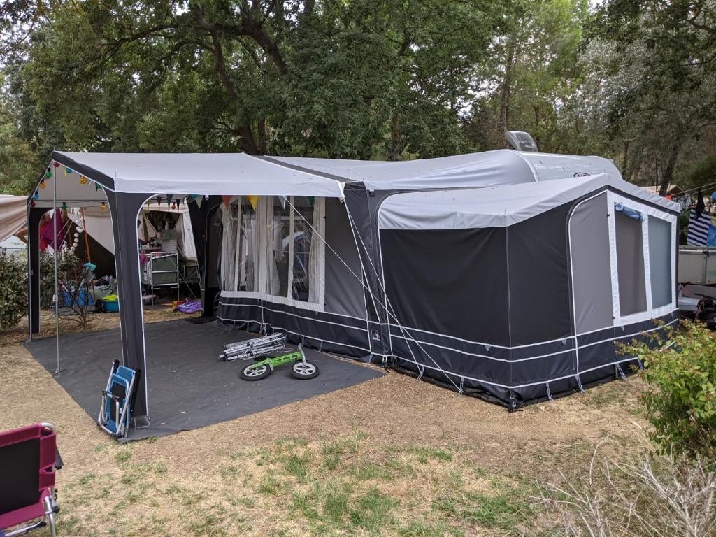 Doréma Smaragd 270 uit '22, maat 10, antraciet, stalen frame, Caravans en Kamperen, Voortenten en Luifels, Ophalen, Zo goed als nieuw