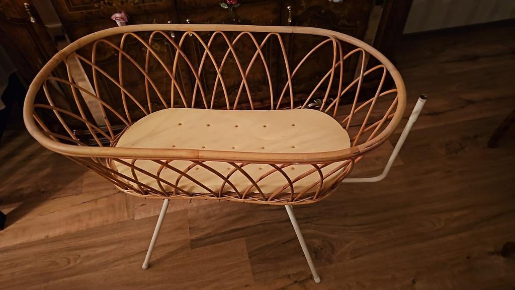 Rotan wieg met matras, Ophalen of Verzenden, Zo goed als nieuw, Wieg