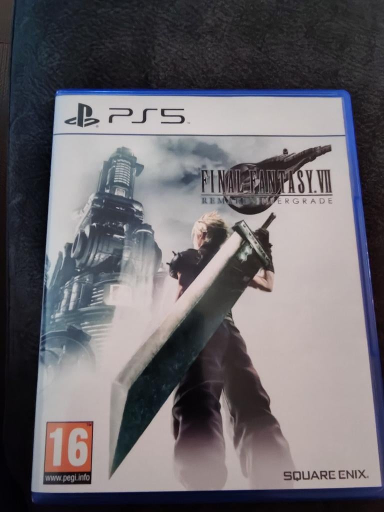 Final Fantasy remake intergrade voor de PlayStation 5, Spelcomputers en Games, Ophalen of Verzenden, Zo goed als nieuw