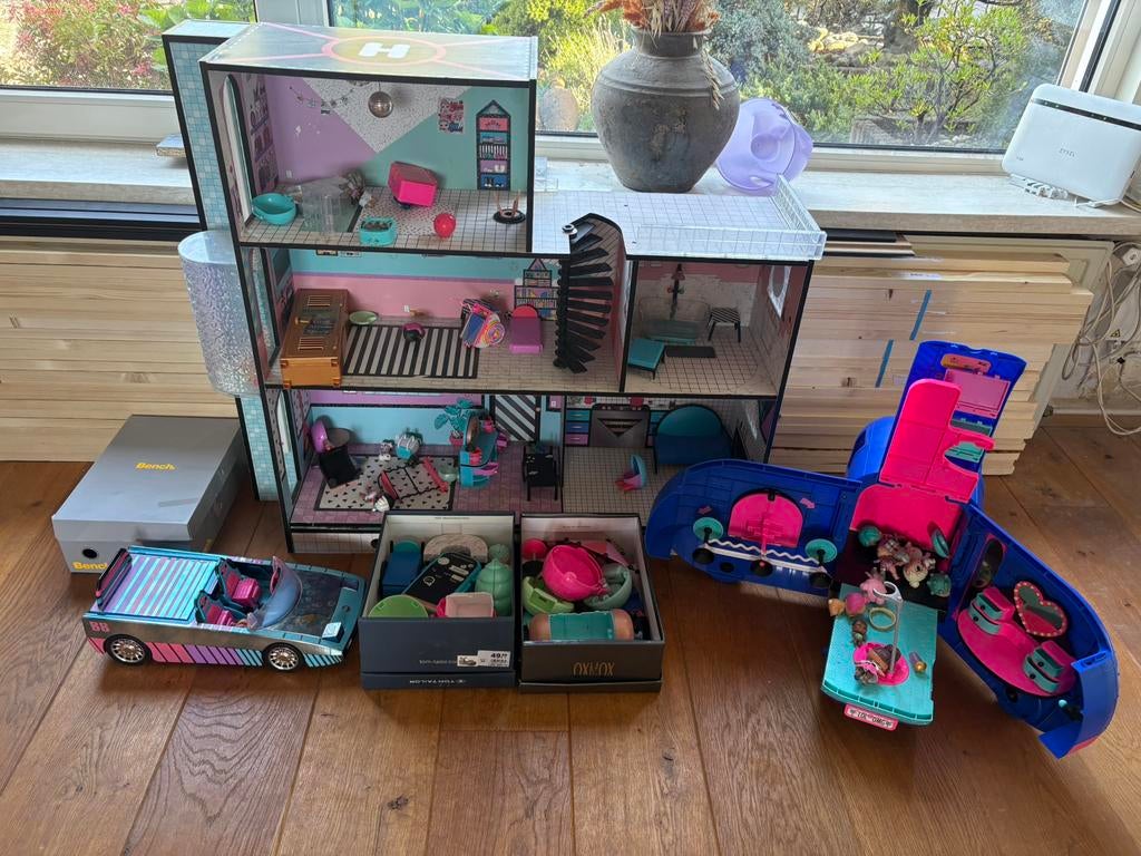 LOL poppenhuis, Ophalen, Gebruikt, Poppenhuis