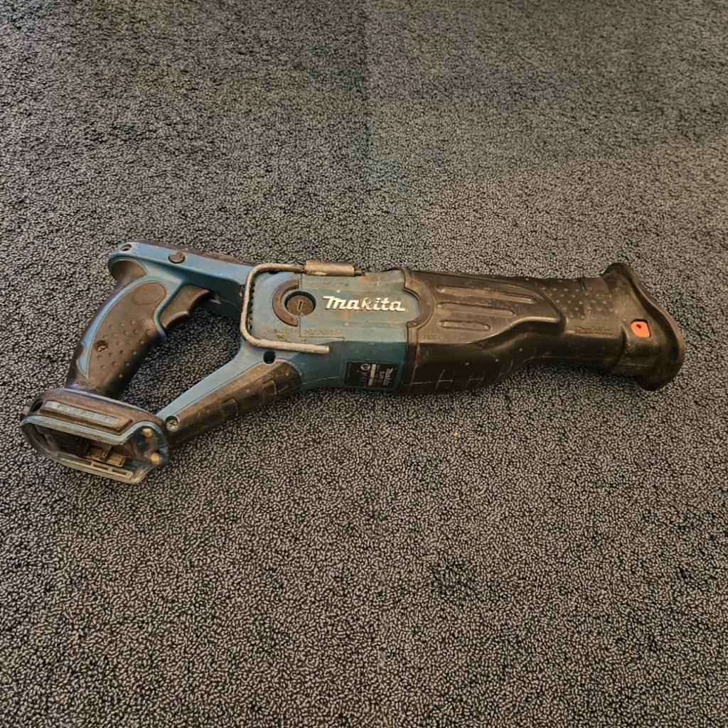 Makita BJR181 18V Reciprozaag Losse Body in Goede Staat, Makita, Zo goed als nieuw, Support@makita.com, Makita Corporation, 3-11-8, Sumiyoshi-cho, 
Anjo, Aichi 446-8502
Japan