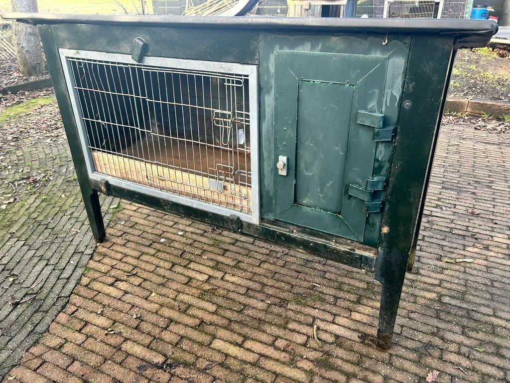 Zeer degelijke Konijnenhok, Ophalen, 110 cm of meer, Zo goed als nieuw, 90 cm of meer