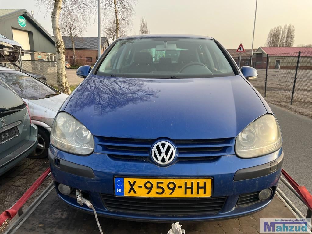 VW GOLF 5 1.4 FSI Blauw LC5J BKG FXQ Demontage sloop onderde, Auto-onderdelen, Gebruikt, Volkswagen, Volkswagen AG, Berliner Ring 2
38440  Wolfsburg, DE