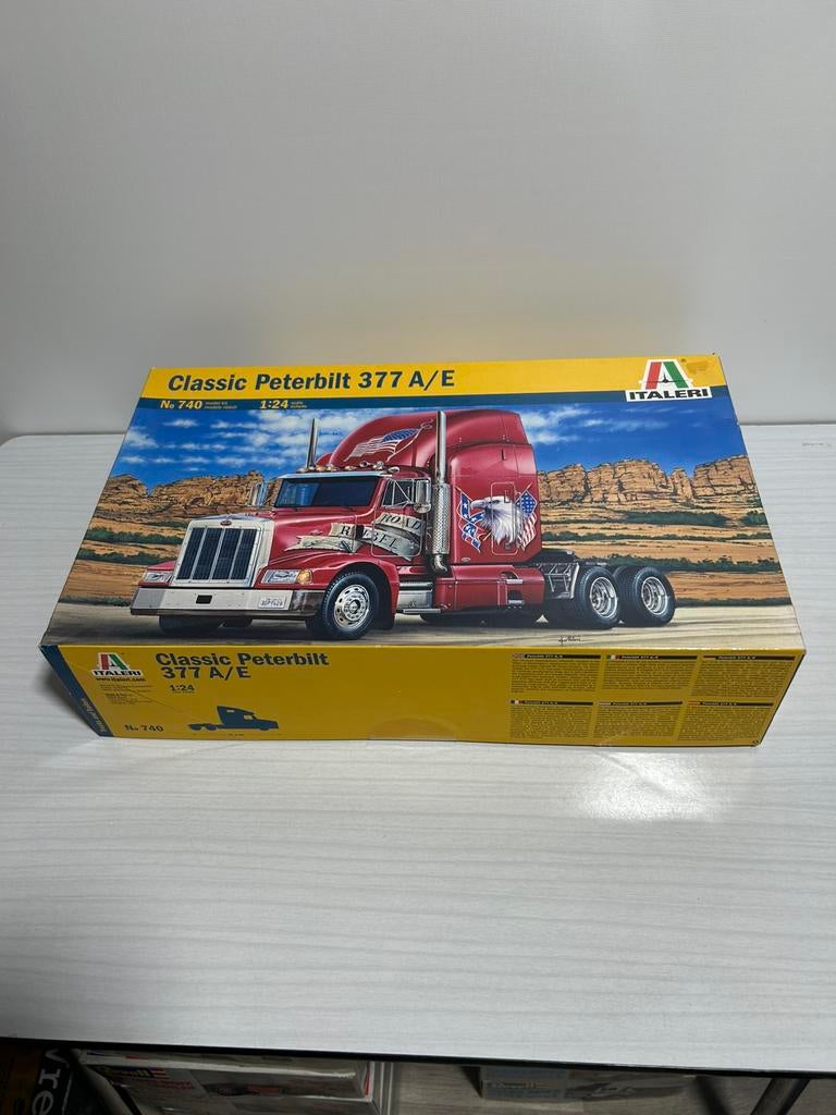 Italeri no740 classic peterbilt 377 A/E, Hobby en Vrije tijd, Modelbouw | Auto's en Voertuigen, Italeri, Groter dan 1:32, Ophalen of Verzenden