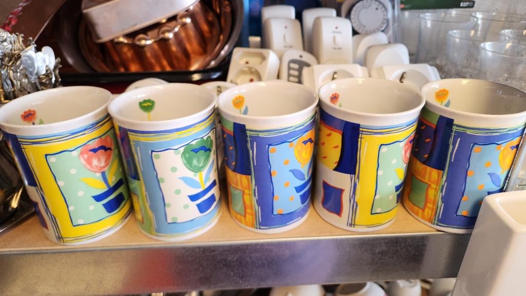 Diverse servies, koffiemokken etc, Ophalen, Overige stijlen