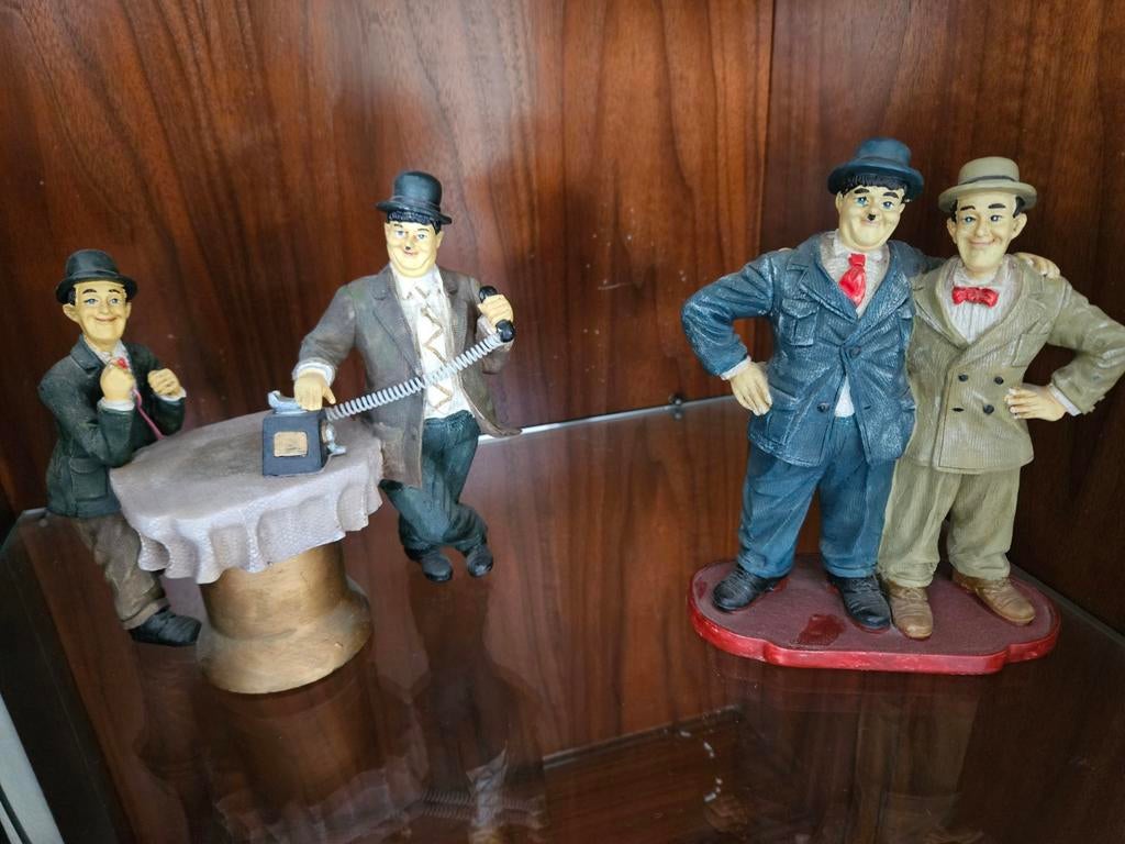 Beeldjes van Laurel en Hardy, Ophalen, Zo goed als nieuw, Mens