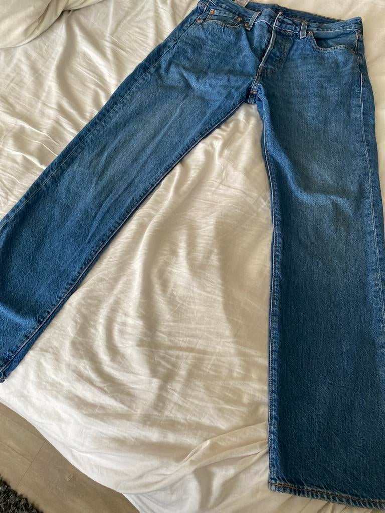 Levi's 501, Ophalen of Verzenden, Gedragen, Blauw, W32 (confectie 46) of kleiner