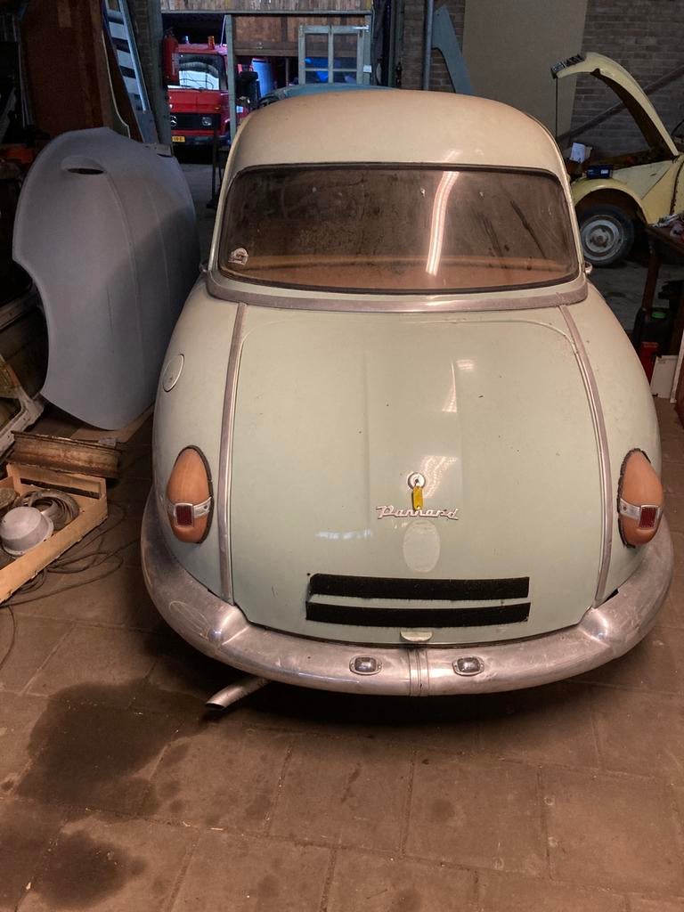 Keiharde Panhard Z11 uit 1958, Bruin, Handgeschakeld, Particulier, Sedan