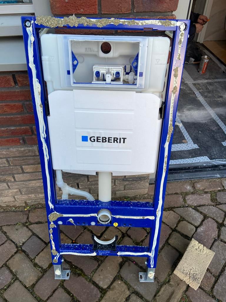 Geberit Up320 inbouwreservoir voor wandcloset + drukplaat, Doe-het-zelf en Verbouw, Sanitair, Ophalen, Gebruikt, Toilet