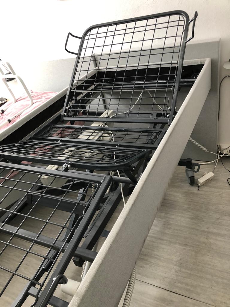 Elektrisch hoog laag bed 1 persoon incl matras, Ophalen, 90 cm, Eenpersoons, 200 cm