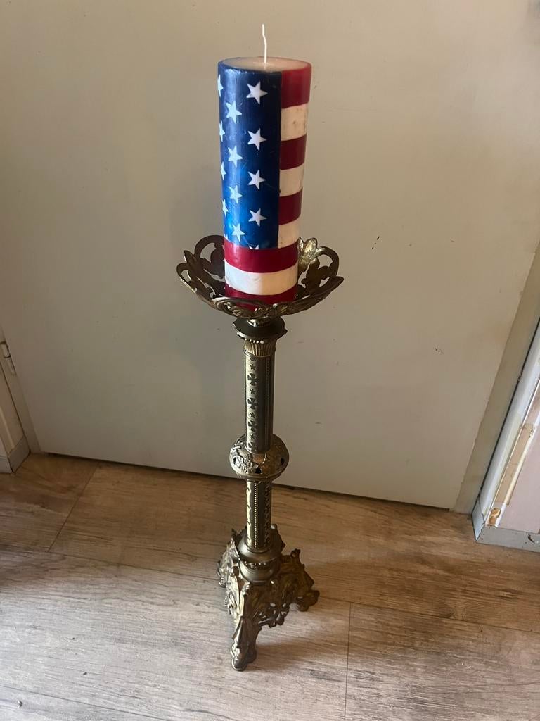 Antieke kandelaar / Messing/koper 19e of 20e Eeuw., Antiek en Kunst, Antiek | Lampen, Ophalen of Verzenden