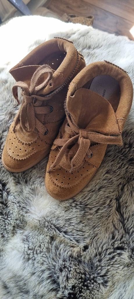 Isabel Marant bobby sneakers  38, Kleding | Dames, Isabel Marant, Bruin, Ophalen of Verzenden, Sneakers of Gympen