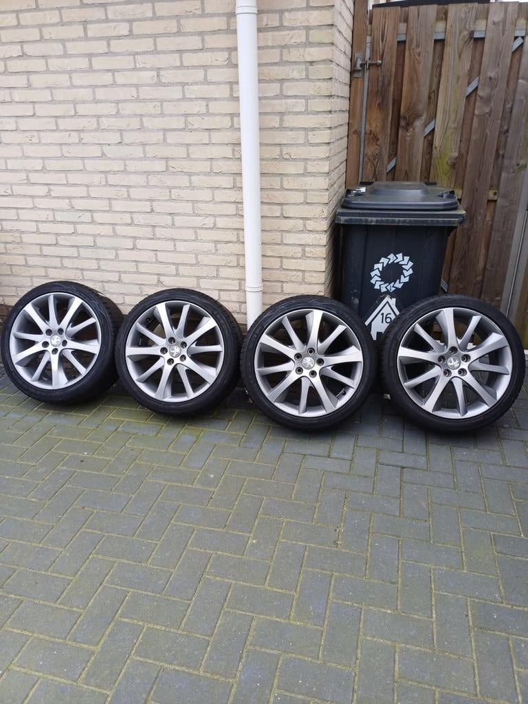 Peugeot GT velgen 18 inch, Ophalen, 18 inch, Velg(en), Zomerbanden