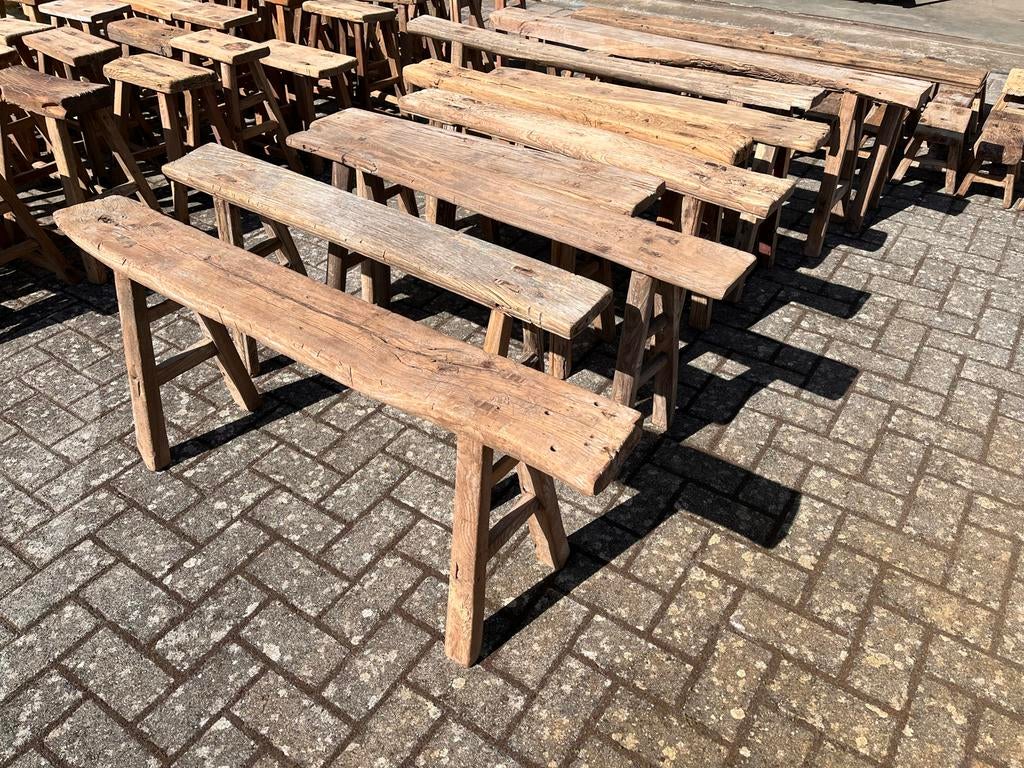 Oude houten stoere bankjes, Ophalen