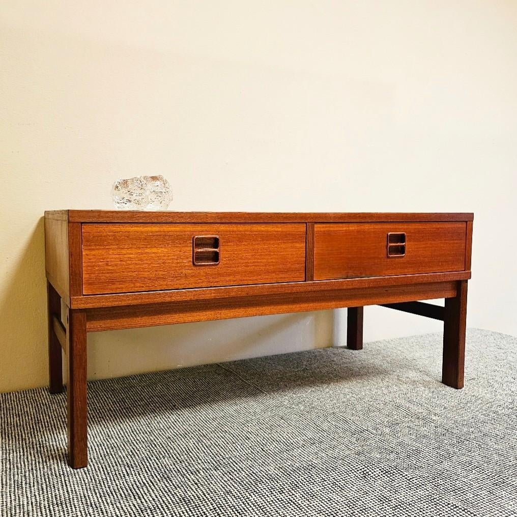 Vintage Deens design Ladenkast / Halkast / tvmeubel, Gebruikt, 1 of 2 laden, Teakhout, X