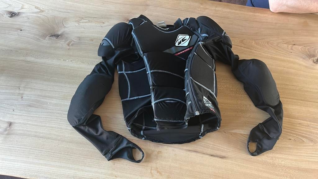 Bodyprotector Kenny maat xxxs-xxs, jonge tiener, Fietsen en Brommers, Fietsen | Crossfietsen en BMX, Ophalen of Verzenden, Gebruikt