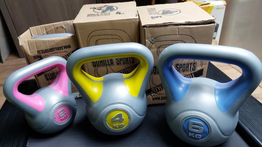 3 sets Gorilla sports Kettlebells, 2x 2kg, 2x 4kg en 2x 6kg, Ophalen, Kettlebell