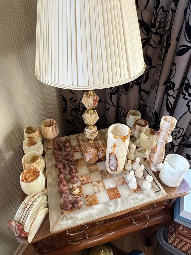 Onyx/albast set: schaakspel, kandelaars, schaaltjes + lamp, Ophalen