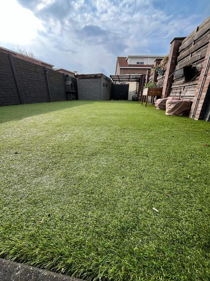 Kunstgras / Astroturf - 3 stukken met grondzeil, Tuin en Terras, Gras en Kunstgras, Ophalen, Gebruikt, 20 m² of meer, Kunstgras