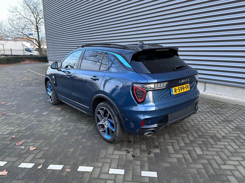 Lynk & Co 01 1.5 Plug-In Hybrid (PHEV) | Apple Carplay | And, Stof, Blauw, 120 €/maand, Bedrijf