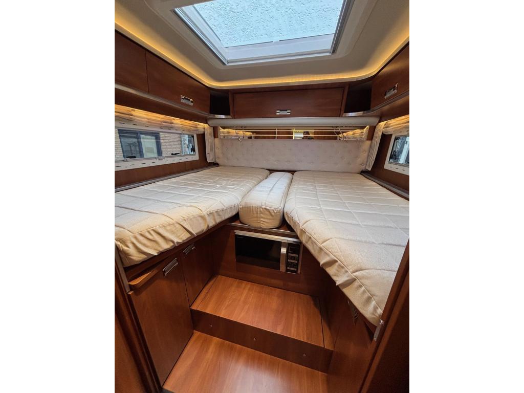 Laika Kreos 4009 automaat, E&P, Topstaat, enkele bed, Automaat, Ringverwarming, Fiat, Bedrijf